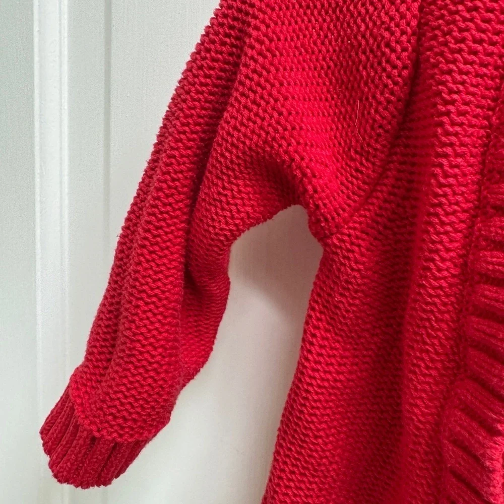 Old Navy 2T Girls Vibrant Red Knit Warm Sweater with Pockets